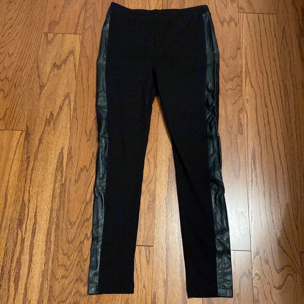 Mix & Co black leggings with faux leather sides- size small